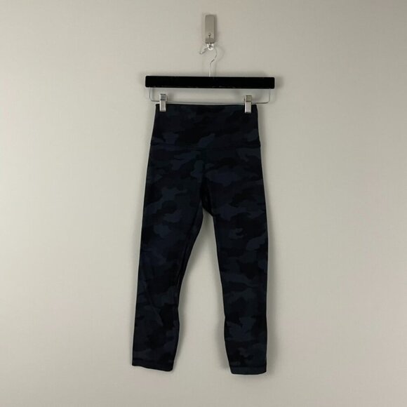 Lululemon Align Crop 21" Leggings in Heritage 365 Camo Deep Coal Size 4 - Picture 1 of 8